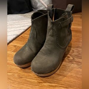 No.6 Mid heel clog boot